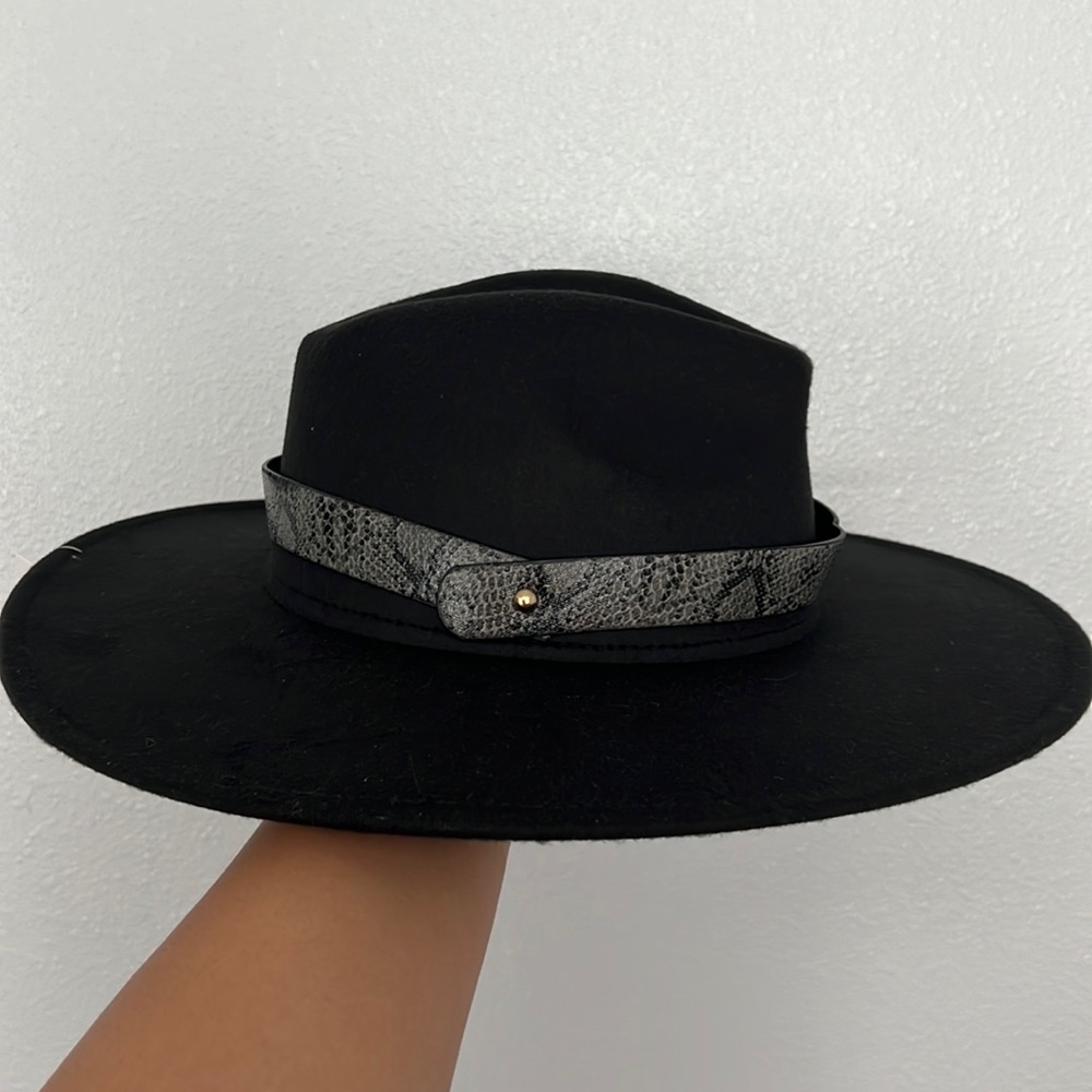 Brand new, never worn black hat with belt